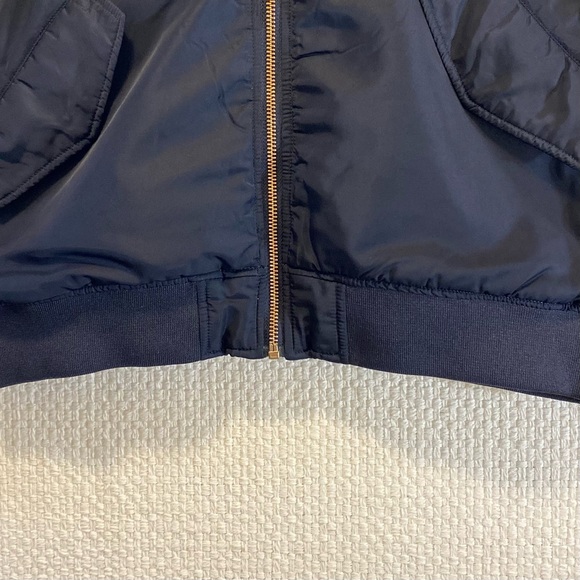 Bomber Cropped Jacket Women’s 8 H&M Navy/Maroon Gold Accents Zip Sleeve Pocket - Picture 3 of 13